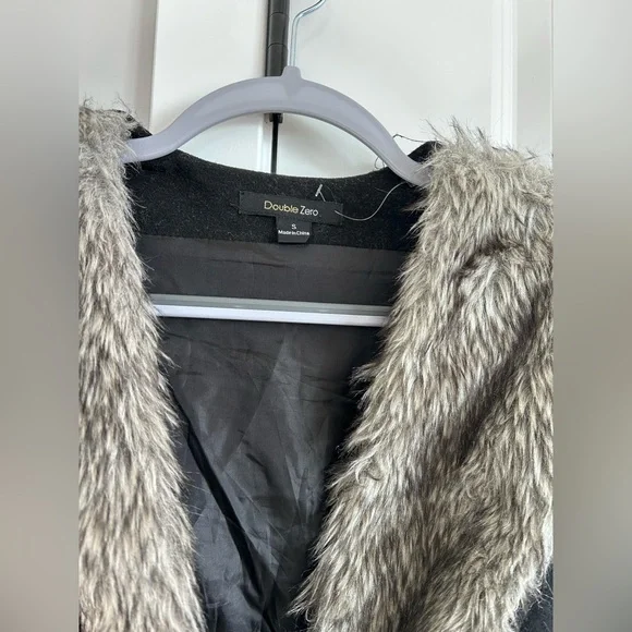 Point Zero Women's Black Faux Fur Blend Trim Coat Size Small - Picture 4 of 6